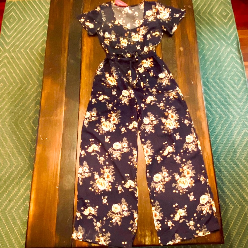 Short sleeve jumpsuit